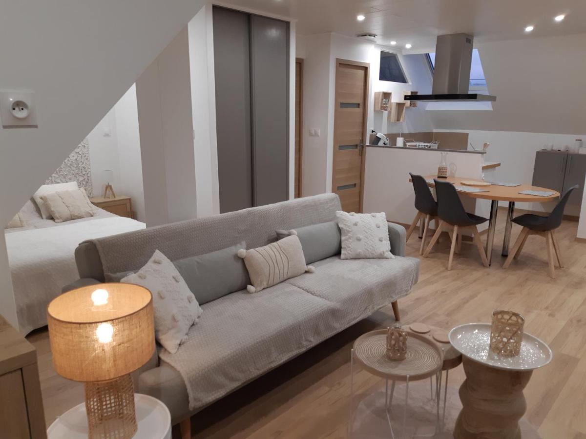 Studio Cosy Spacieux Lumineux Avec Terrasse Vezelois Exterior foto